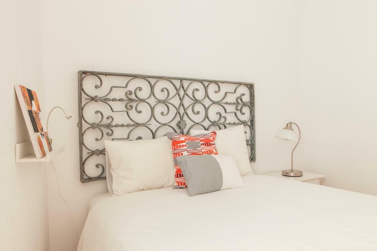Cozy 1St Floor Flat Central Chiado District With Balconies And Ac 19Th Century Building Lisboa Ngoại thất bức ảnh