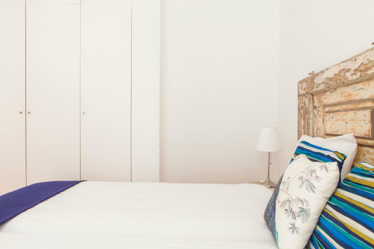 Cozy 1St Floor Flat Central Chiado District With Balconies And Ac 19Th Century Building Lisboa Ngoại thất bức ảnh