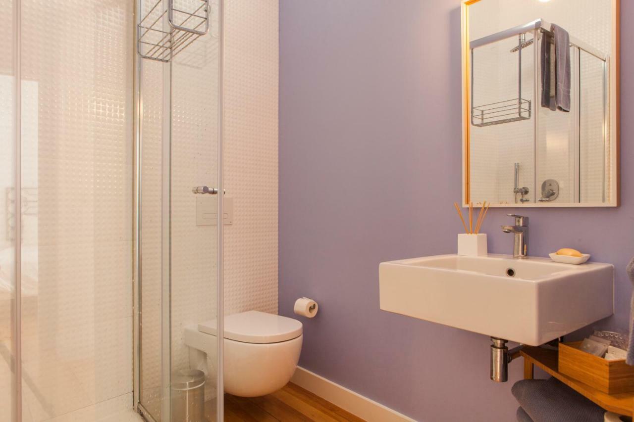 Cozy 1St Floor Flat Central Chiado District With Balconies And Ac 19Th Century Building Lisboa Ngoại thất bức ảnh