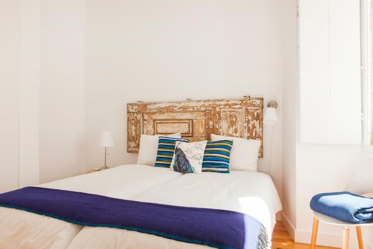 Cozy 1St Floor Flat Central Chiado District With Balconies And Ac 19Th Century Building Lisboa Ngoại thất bức ảnh